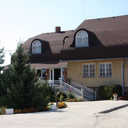 Katalin Panzio Hotel Budapest Luaran gambar